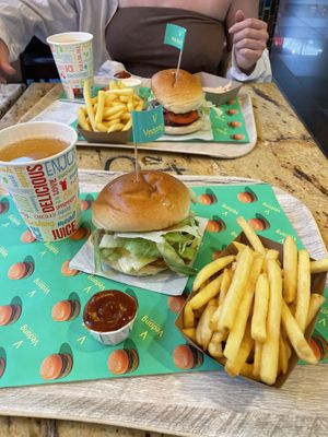   at Vedang - green burger | Mall of Berlin in Berlin