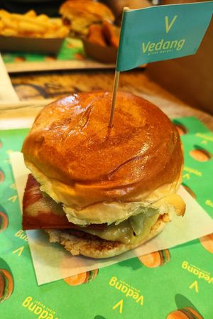  at Vedang - green burger | Mall of Berlin in Berlin
