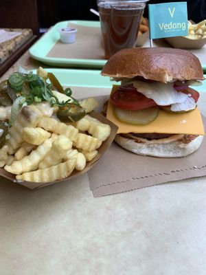 Beyond Meat burger plus added cheese and bacon with chilli cheese fries. at Vedang - green burger | Mall of Berlin in Berlin