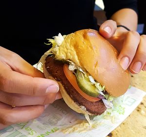 Beyond Burger (basic) at Vedang - green burger | Mall of Berlin in Berlin