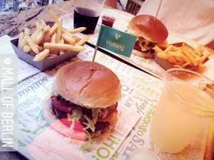 The beyond Burger with extra cheese & bacon - delicious!! 
 at Vedang - green burger | Mall of Berlin in Berlin