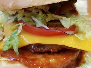 Burger shot at Vedang - green burger | Mall of Berlin in Berlin