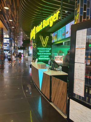 It offers beyond meat burger but they also have their own patties at Vedang - green burger | Mall of Berlin in Berlin