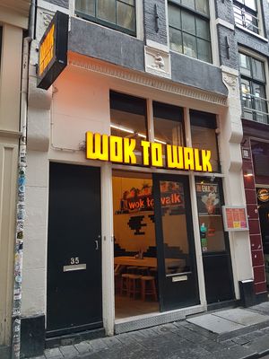 front at Wok to Walk - Warmoesstraat in Amsterdam