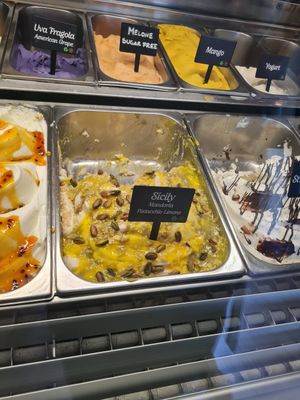  at Gelateria Ponte Pietra in Verona
