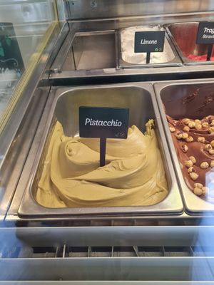  at Gelateria Ponte Pietra in Verona