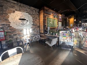 Great atmosphere   at Peace on Earth in Provo