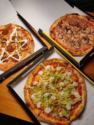 Katla (left), Nørrebro (middle), El professor (right) at POW - The Vegan Pizzeria in Copenhagen