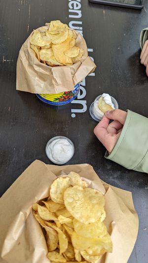 Potato Chips with Mayo Dip at POW - The Vegan Pizzeria in Copenhagen