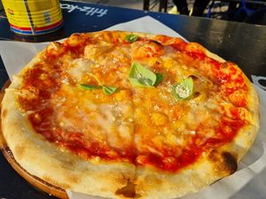 Vegan marherita at POW - The Vegan Pizzeria in Copenhagen