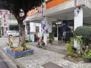 Front of the restaurant at SùShí ShuǐJiǎo in Fenglin