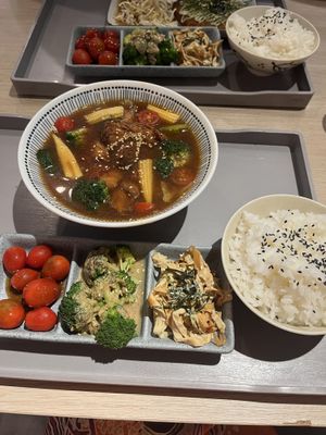 Braised mushrooms   at Hǎo Quán Chéng in Taichung