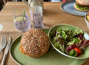 Menü with  „Zeitgeist“, „Geleit“ and Lavendel Lemonade   at Hans im Glück in Wiesbaden