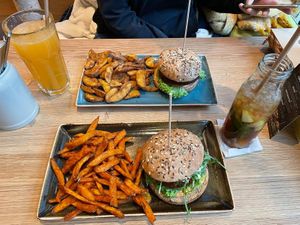 burger/ice tee/durstlöscher😄 at Hans im Glück in Wiesbaden