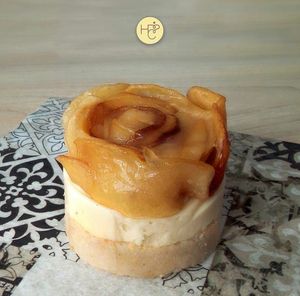 Tarta de manzana at Healthy Cakes in Valencia