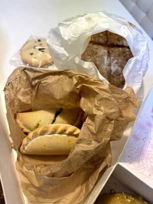 Empanadillas, cookies and bread (all vegan and gluten-free) at Healthy Cakes in Valencia
