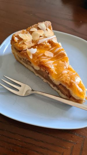 Gedeckter Apfelkuchen mit nach Hause genommen at Das Rieberg in Karlsruhe