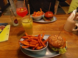 Leckere Vegane Burger und Cocktails 😋 at Hans im Glück in Wurzburg