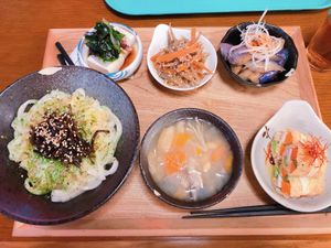 Four Deli Set with Udon at MUM Veggie Cafe - Eaton in Kowloon