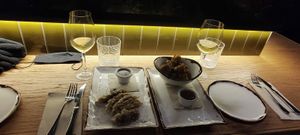 Gyozas de morcilla vegana y vegano balls at Margarito in Bilbao