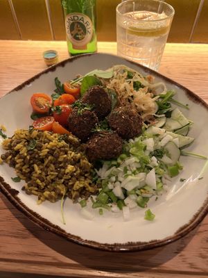 Mediterranean bowl with falafel  at Margarito in Bilbao