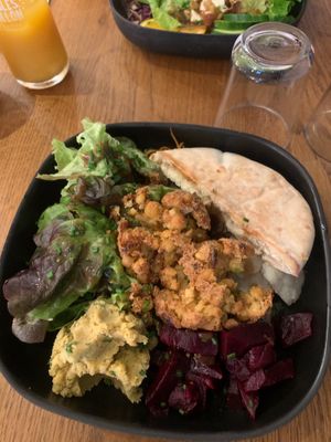 Falafal bowl at La Cantine in Honfleur