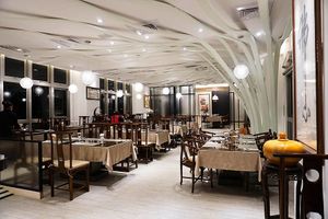 inside at Qún Xián Gé Shū Shí 群賢閣蔬食 in Keelung