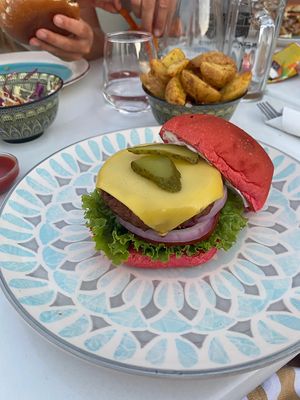 Vegan Beyond Burger ♥️   at Roof Burger Lab in Rhodes