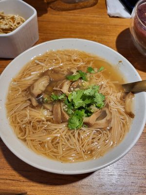 Yummy vermicelli noodle soup bowl at QīngChūn Sù Miàn Xiàn - 青春素麵線 - Ching Chun in Taipei