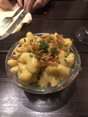 Mac n cheese side (3,50€)  at Vegan Junkies in Lisbon