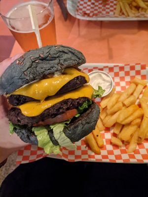 The VJ patties seconds before they fell apart at Vegan Junkies in Lisbon