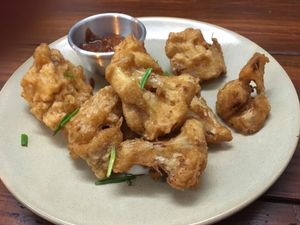 Appetizers - Cauliflower  at Vegan Junkies in Lisbon
