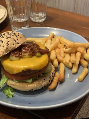 Best burger in Lisbon ♥️😁🙏🏼 at Vegan Junkies in Lisbon