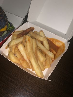 Ketchup is really sweet. at Vegan Junkies in Lisbon