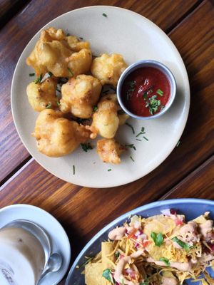 Cauliflower “wings” with spicy BBQ sauce at Vegan Junkies in Lisbon