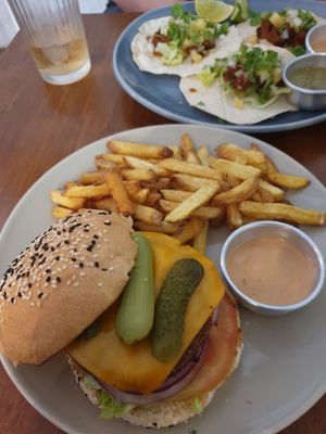 Beyond Cheese Burger at Vegan Junkies in Lisbon