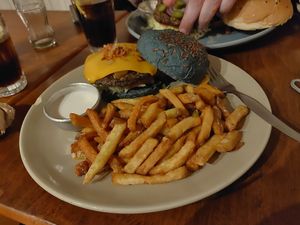 Burger at Vegan Junkies in Lisbon