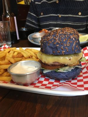 “Notorious Big” de Beyond burger at Vegan Junkies in Lisbon