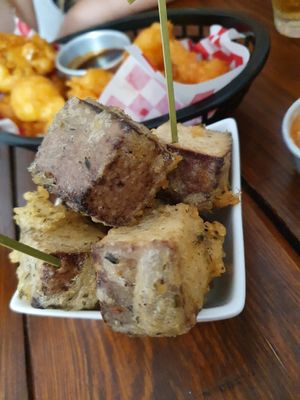 Tofu nuggets at Vegan Junkies in Lisbon