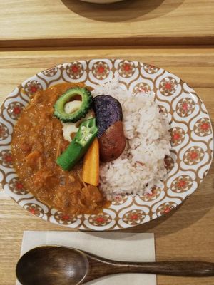 Vegan curry with vegetable top at Re Cell Kitchen in Fukuoka