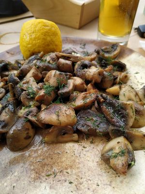 Sauté Mushrooms at Maistros in Lefkada