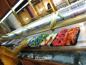 cafeteria-style service at Nirvana in Mexico City