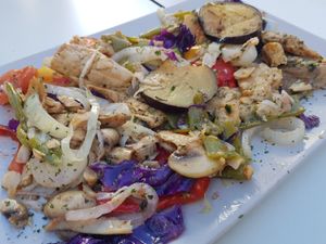 Heura and stir fried veggies at Verde Gourmet in Jerez