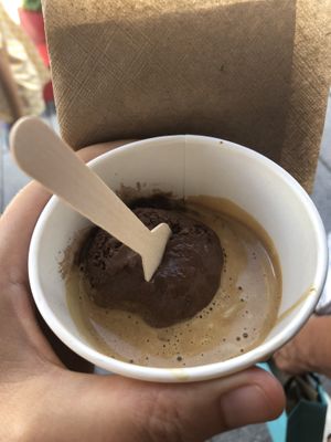 Yummmm!!  at Havre aux Glaces in Montreal