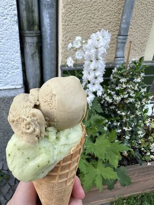  at Rosa Canina Ice Cream - Pasteurstraße in Berlin