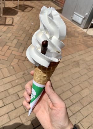 Vegan soft serve at v360 in Brighton
