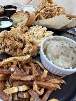 Chick’em dinnerr  at Vegan Food House in Dallas