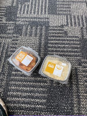 Hummus and Pita at DTW - Mezza in Romulus