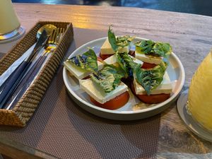 Vegan Caprese at Pumpkin and Beetroot in Ubud