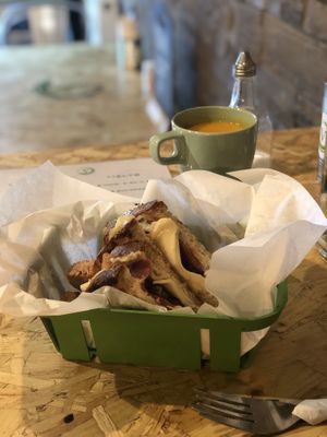 ‘Truffly’ Melt at V Temple Bar in Dublin